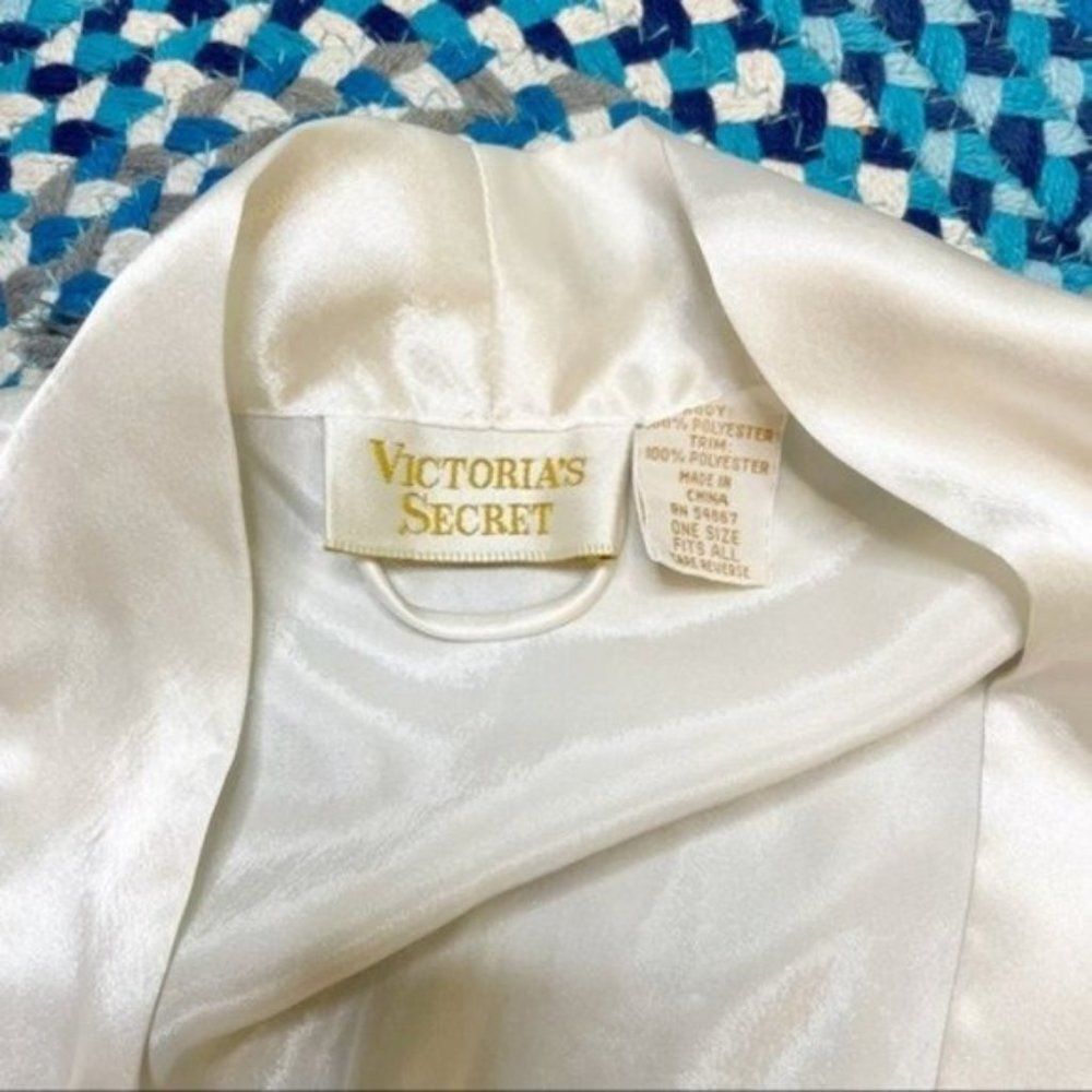 Victoria's Secret Robe‎ - Picture 5 of 7